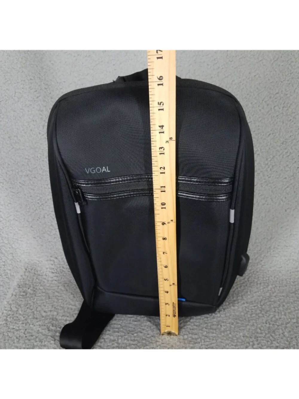 VGoal Sling Pack Bag USB Charging Port  Adult Black Travel Nylon Laptop Sleeve